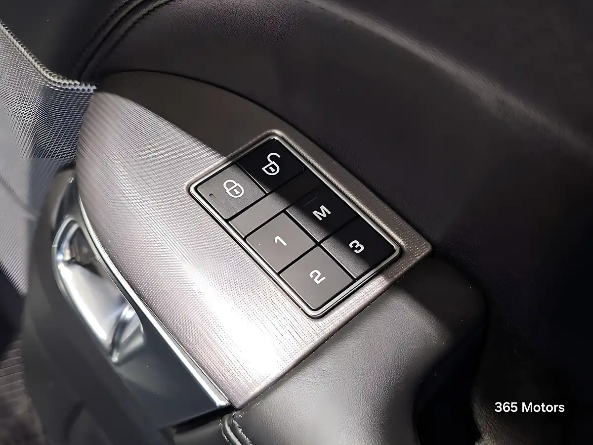 Used 2018 Land Rover Range Rover Sport Hse Carpathian Grey - Interior and Exterior details 13