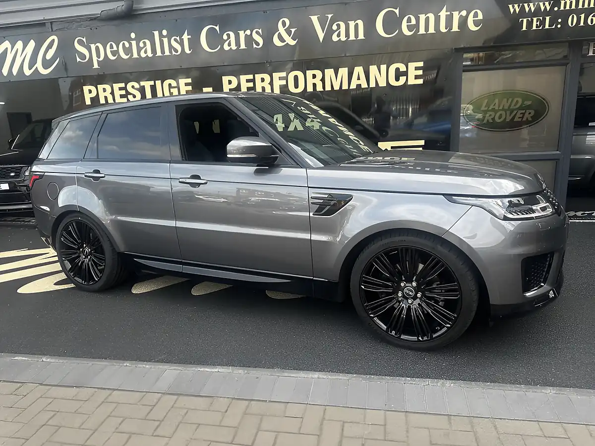 Used 2018 Land Rover Range Rover Sport Hse Corris Grey - Front View