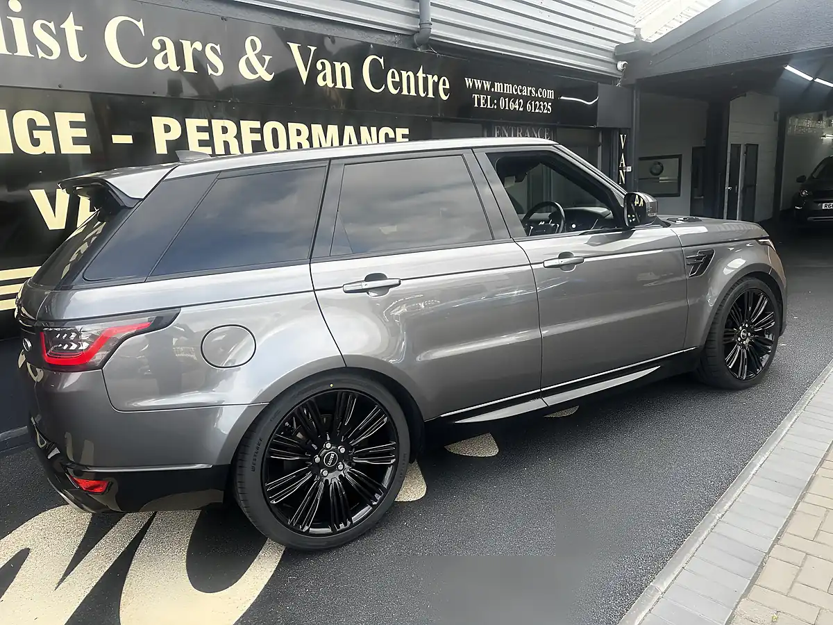 Used 2018 Land Rover Range Rover Sport Hse Corris Grey - Interior and Exterior details 4