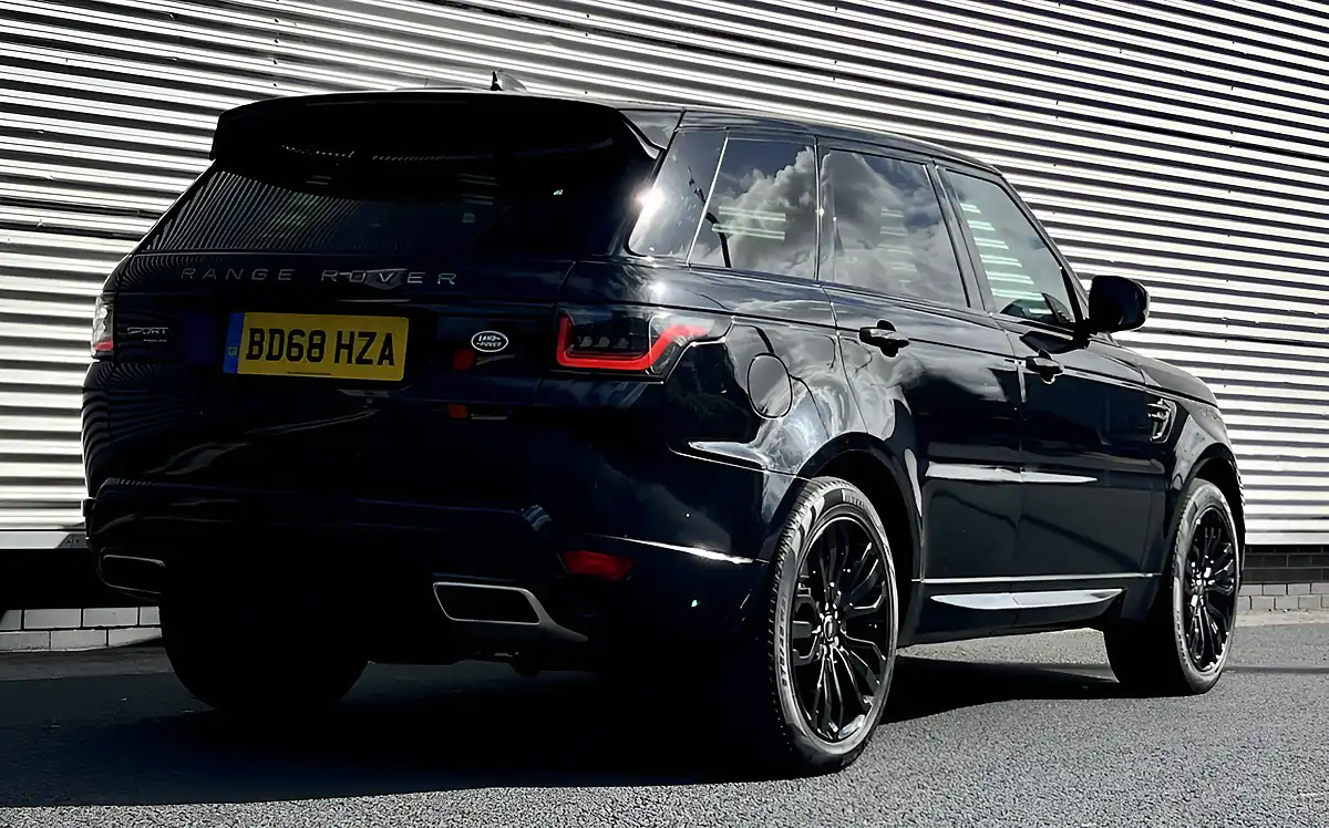 Used 2018 Land Rover Range Rover Sport Hse Dynamic Black - Interior and Exterior details 12