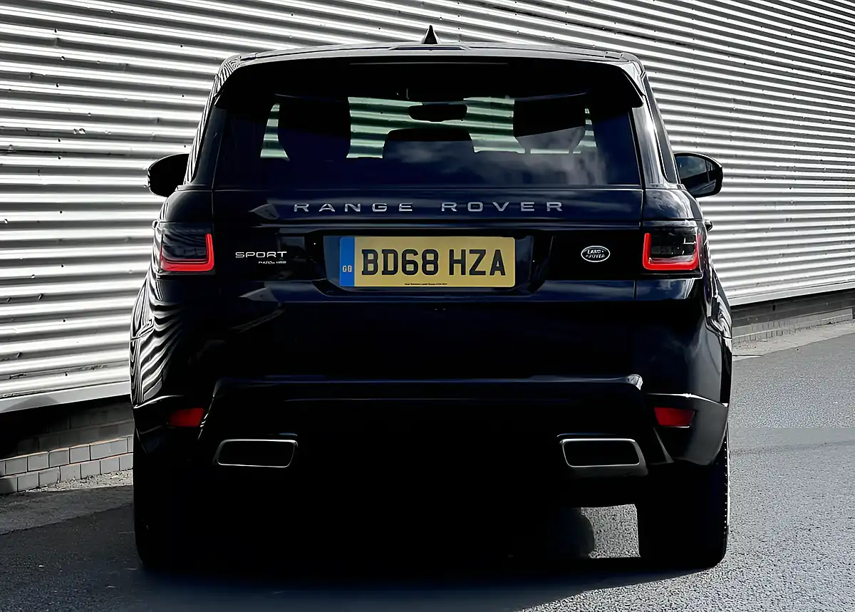 Used 2018 Land Rover Range Rover Sport Hse Dynamic Black - Interior and Exterior details 16