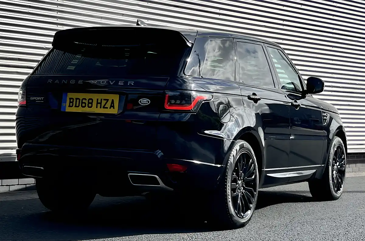 Used 2018 Land Rover Range Rover Sport Hse Dynamic Black - Interior and Exterior details 3