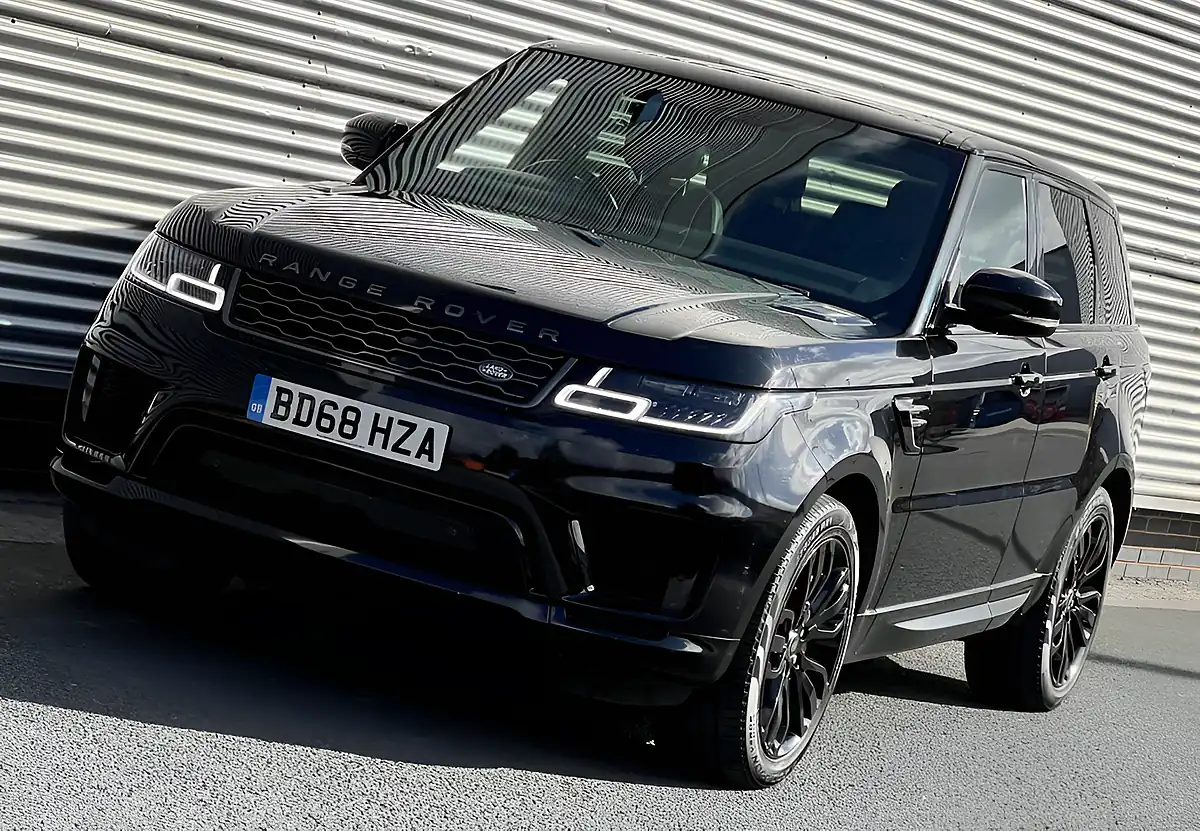Used 2018 Land Rover Range Rover Sport Hse Dynamic Black - Interior and Exterior details 4
