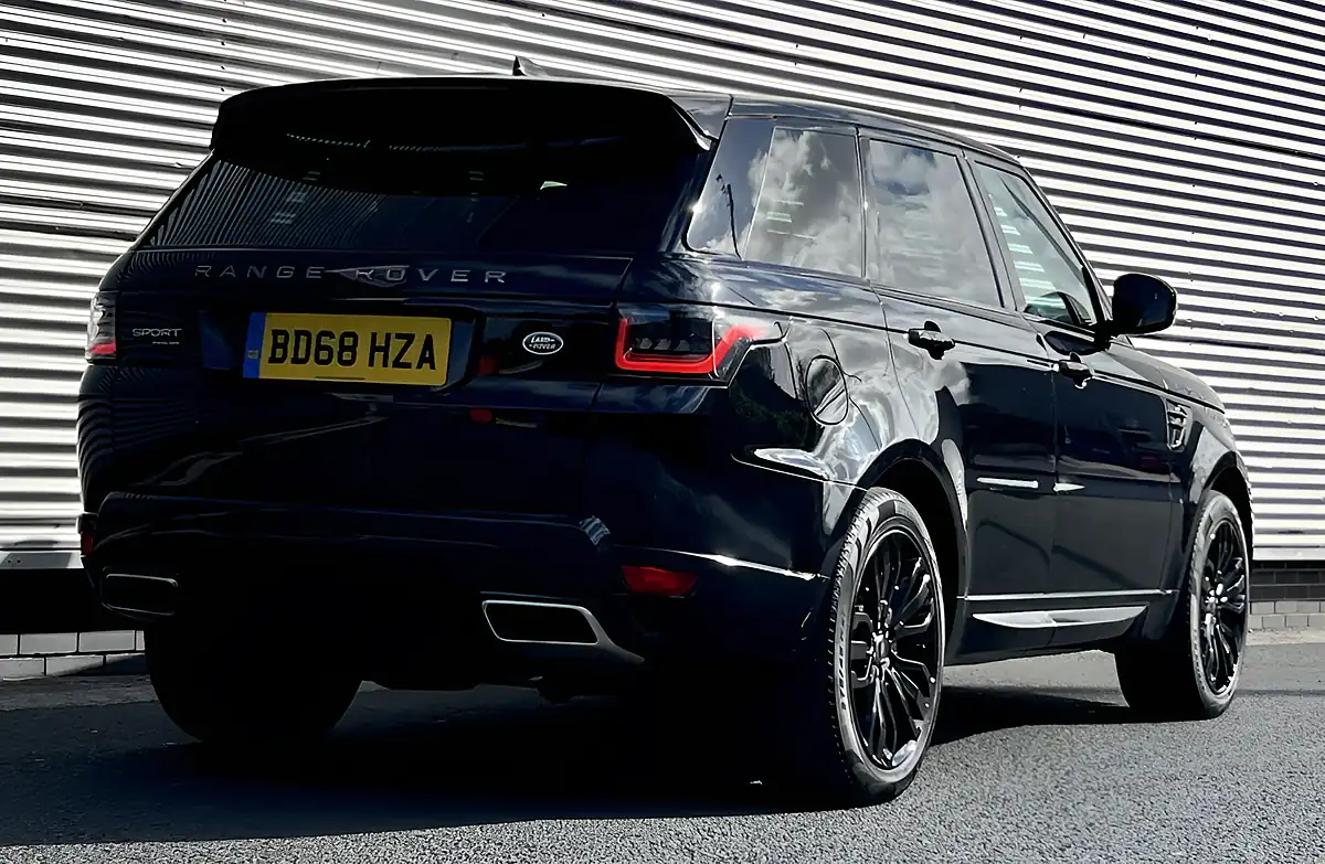 Used 2018 Land Rover Range Rover Sport Hse Dynamic Black - Interior and Exterior details 8
