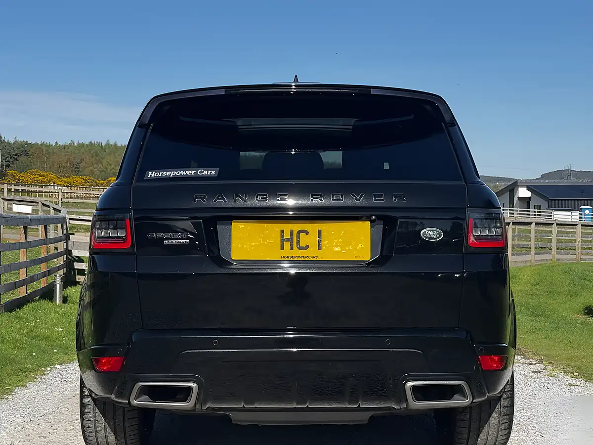 Used 2018 Land Rover Range Rover Sport Hse Dynamic Black - Interior and Exterior details 4