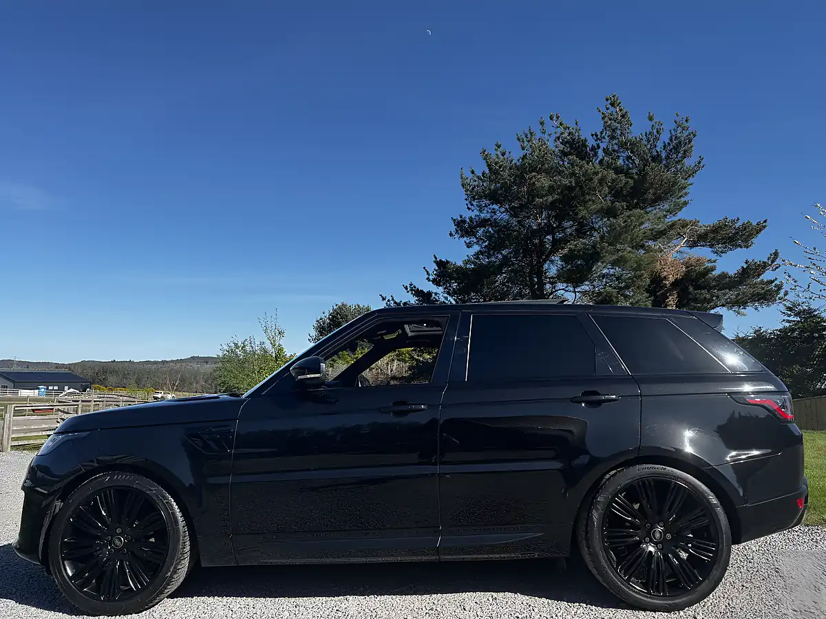Used 2018 Land Rover Range Rover Sport Hse Dynamic Black - Interior and Exterior details 6