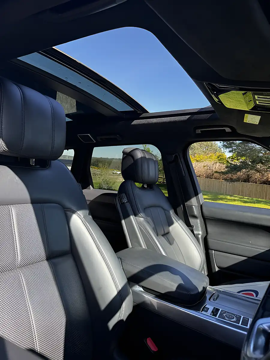 Used 2018 Land Rover Range Rover Sport Hse Dynamic Black - Interior and Exterior details 8
