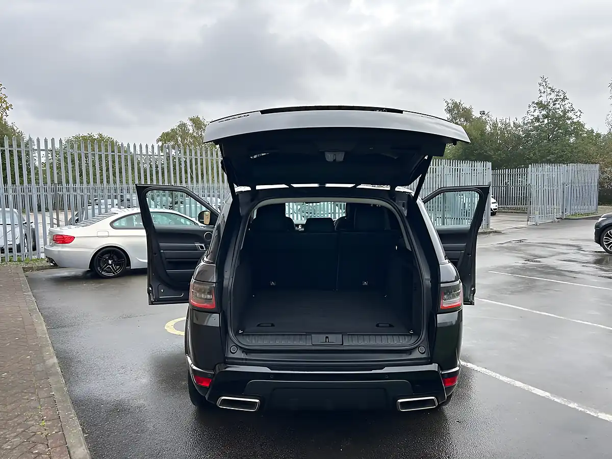 Used 2018 Land Rover Range Rover Sport Hse Dynamic Carpathian Grey Metallic - Interior and Exterior details 11