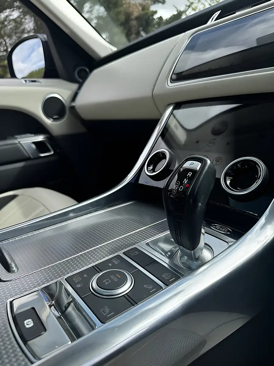 Used 2018 Land Rover Range Rover Sport Hse Dynamic Carpathian Grey Metallic - Interior and Exterior details 16