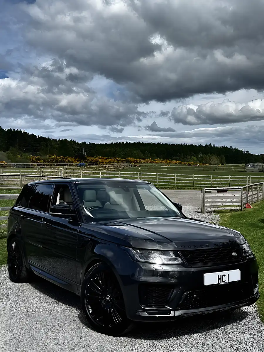 Used 2018 Land Rover Range Rover Sport Hse Dynamic Carpathian Grey Metallic - Interior and Exterior details 2