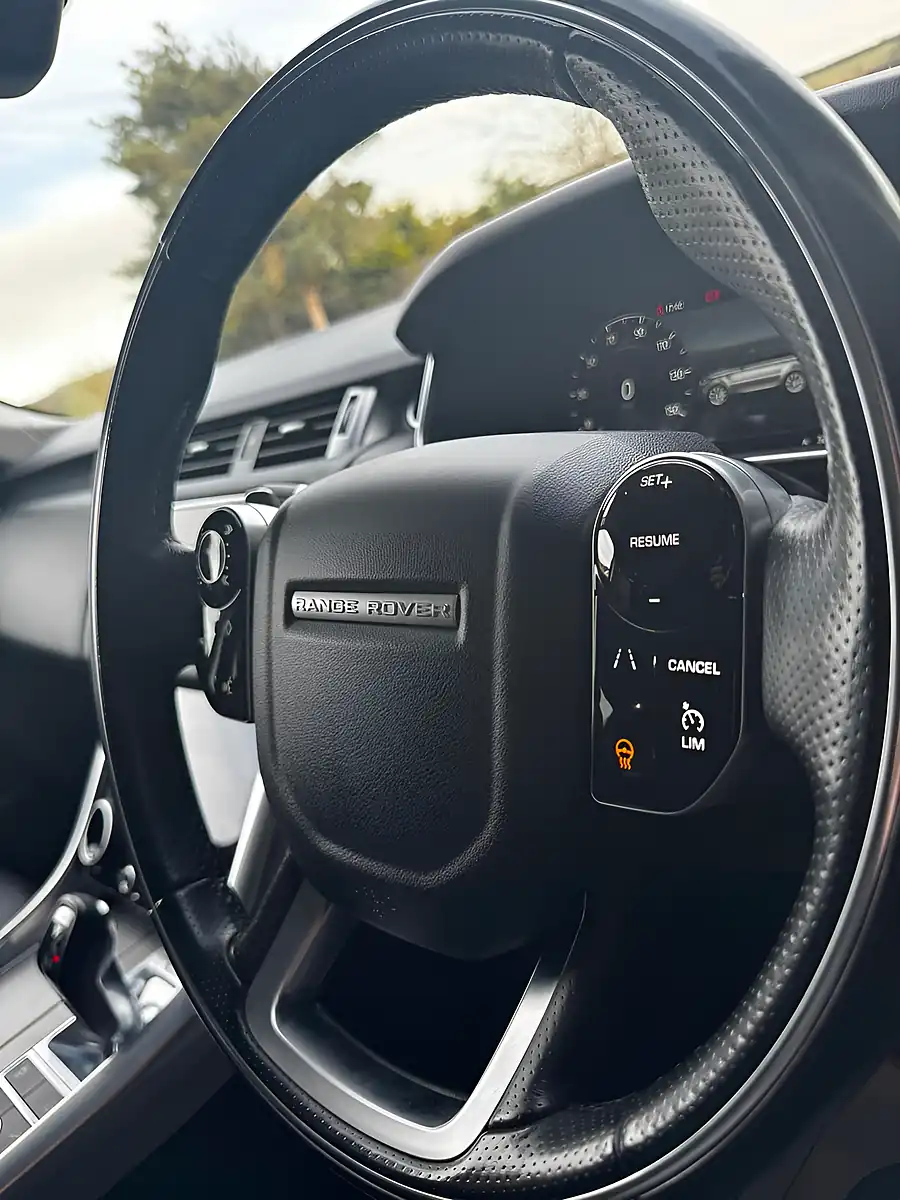 Used 2018 Land Rover Range Rover Sport Hse Dynamic Fuji White - Interior and Exterior details 11