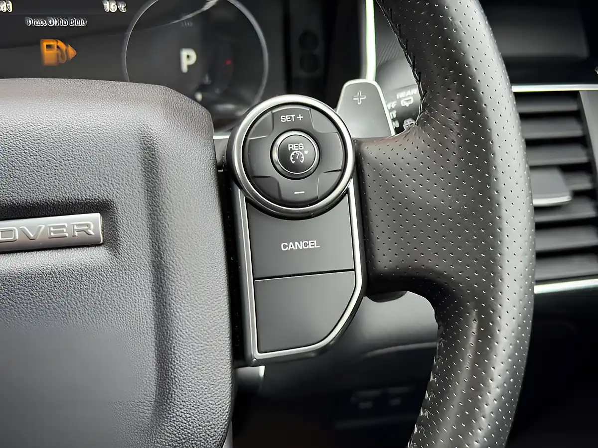Used 2018 Land Rover Range Rover Sport Hse Dynamic Fuji White - Interior and Exterior details 11
