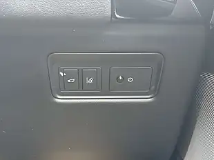 Used 2018 Land Rover Range Rover Sport Hse Dynamic Fuji White - Interior and Exterior details 12
