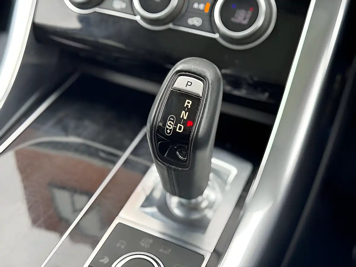 Used 2018 Land Rover Range Rover Sport Hse Dynamic Fuji White - Interior and Exterior details 13