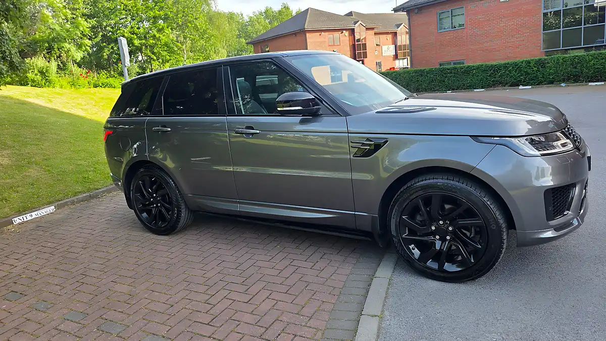 Used 2018 Land Rover Range Rover Sport Hse Dynamic Grey - Interior and Exterior details 7