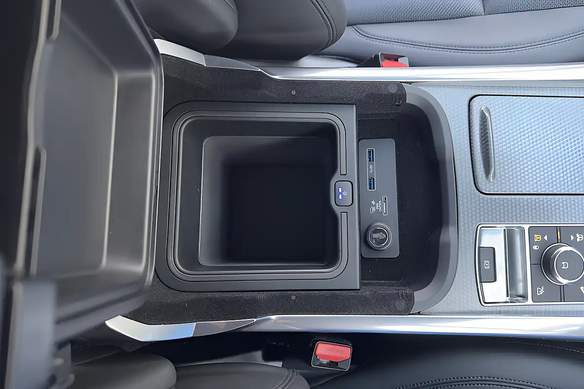 Used 2018 Land Rover Range Rover Sport Hse Dynamic Grey - Interior and Exterior details 11