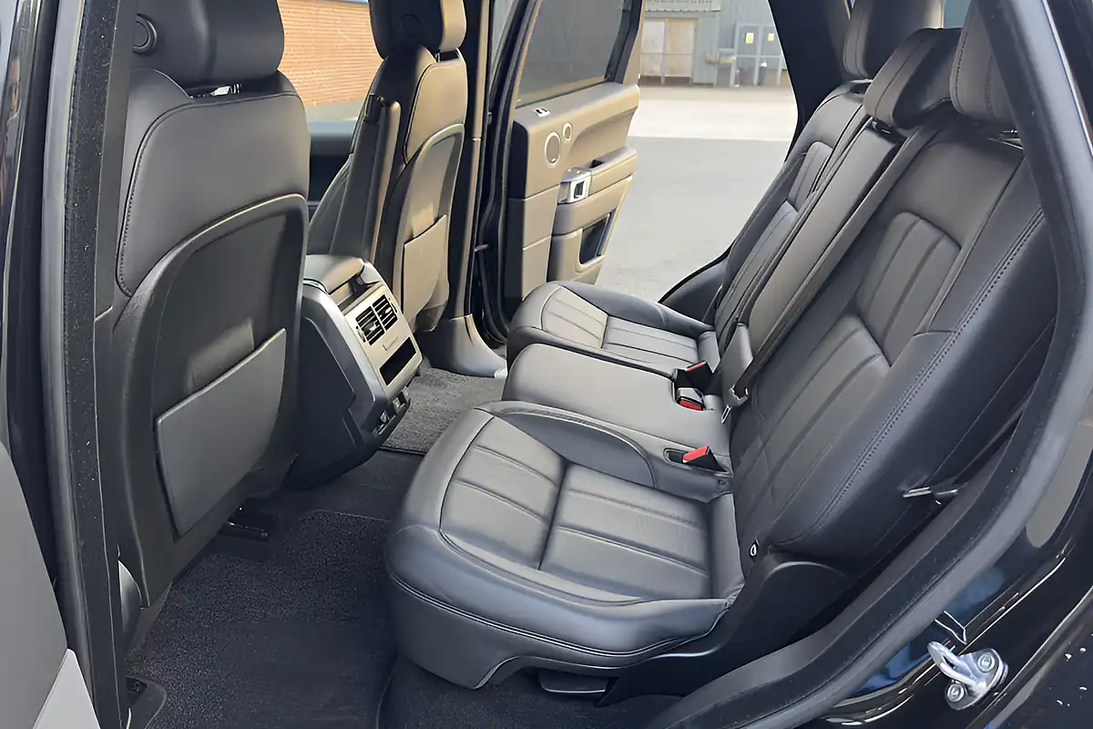 Used 2018 Land Rover Range Rover Sport Hse Dynamic Grey - Interior and Exterior details 17