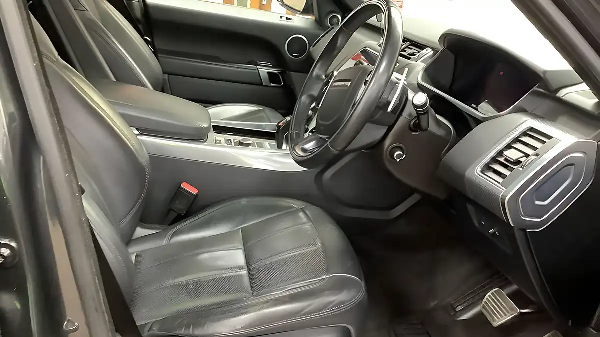 Used 2018 Land Rover Range Rover Sport Hse Dynamic Grey - Interior and Exterior details 10