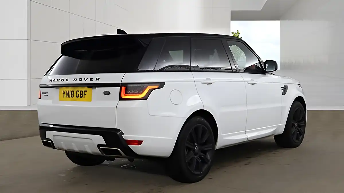 Used 2018 Land Rover Range Rover Sport Hse Dynamic White - Interior and Exterior details 4