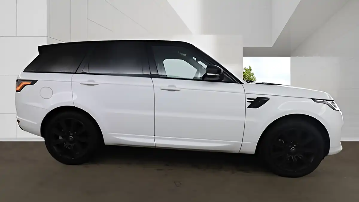 Used 2018 Land Rover Range Rover Sport Hse Dynamic White - Interior and Exterior details 8