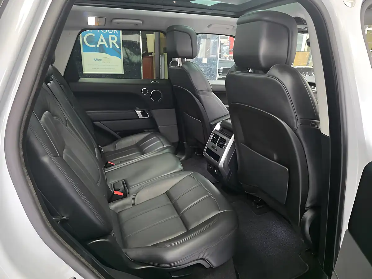 Used 2018 Land Rover Range Rover Sport Hse Dynamic White - Interior and Exterior details 11