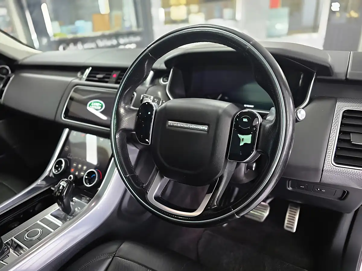 Used 2018 Land Rover Range Rover Sport Hse Dynamic White - Interior and Exterior details 14
