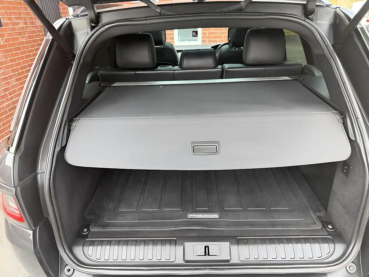 Used 2018 Land Rover Range Rover Sport Hse Grey - Interior and Exterior details 16