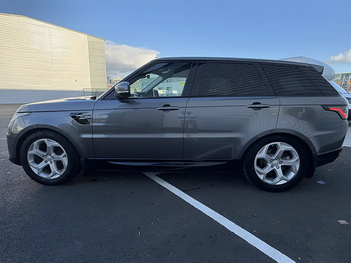 Used 2018 Land Rover Range Rover Sport Hse Grey - Interior and Exterior details 9
