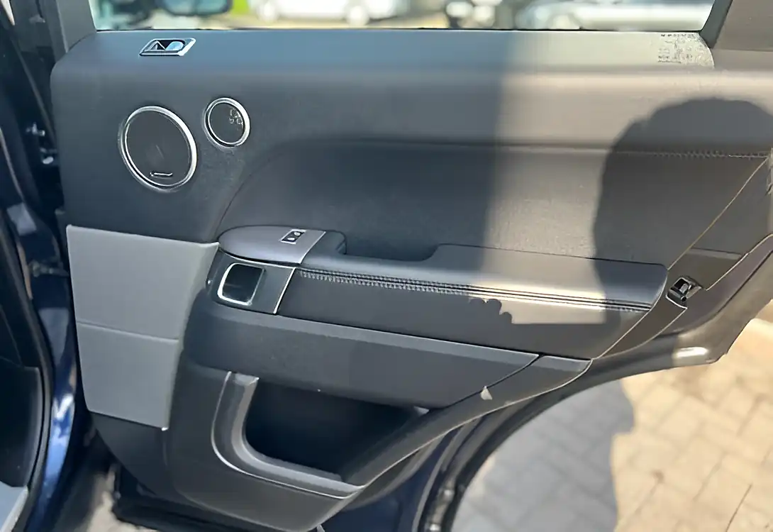 Used 2018 Land Rover Range Rover Sport Hse Loire Blue - Interior and Exterior details 14