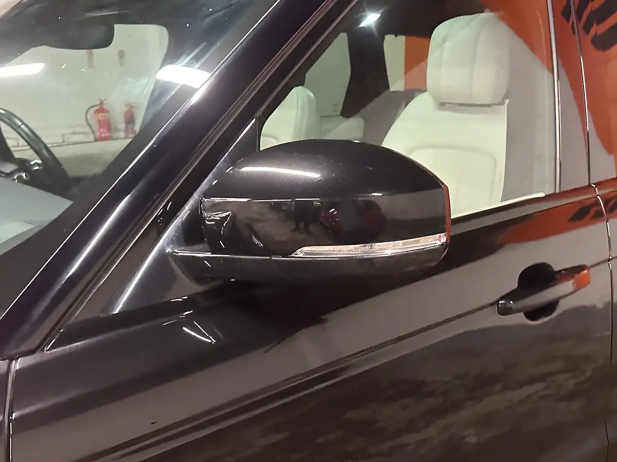 Used 2018 Land Rover Range Rover Sport Hse Santorini Black - Interior and Exterior details 16