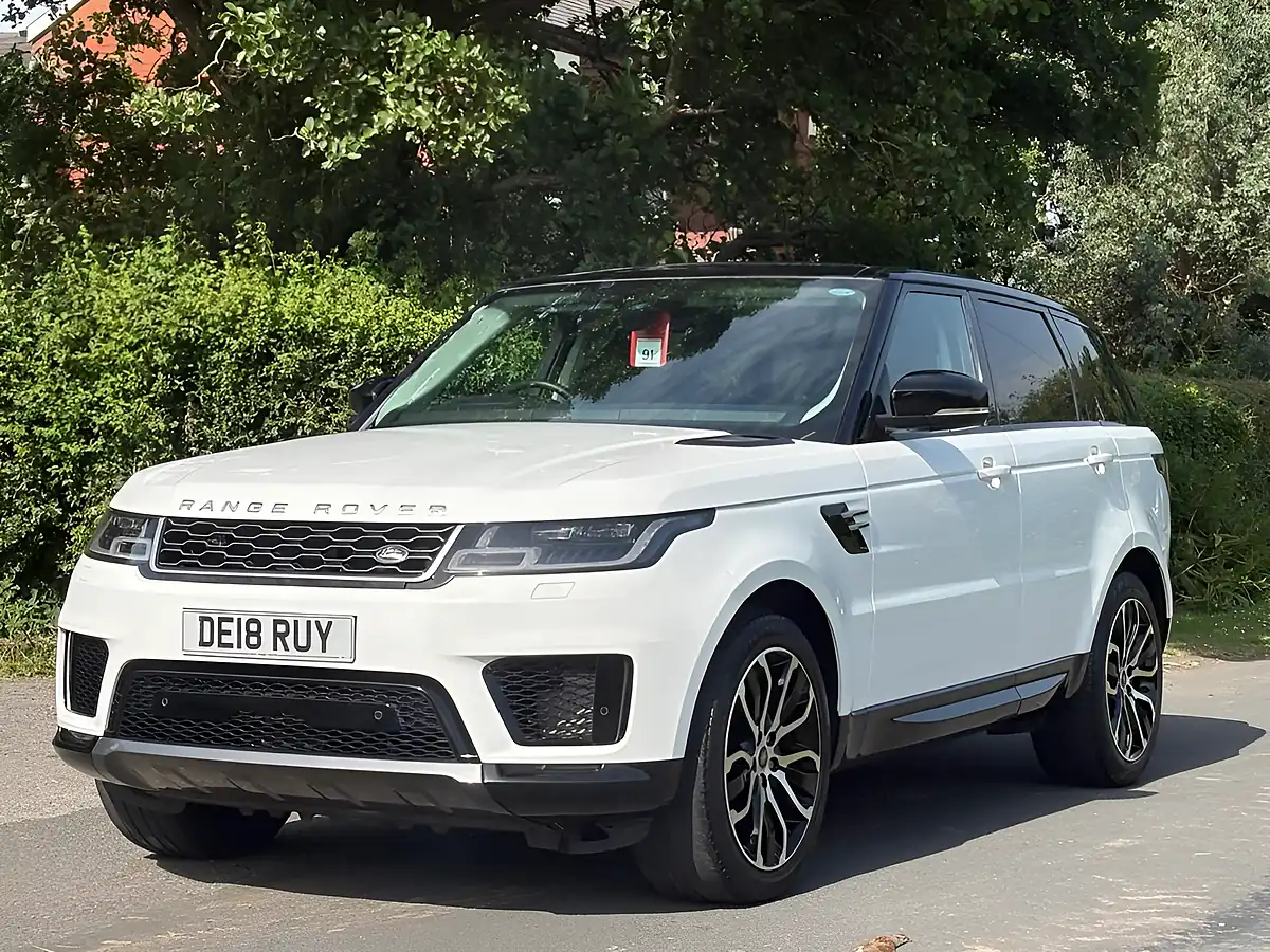 Used 2018 Land Rover Range Rover Sport Hse White - Front View