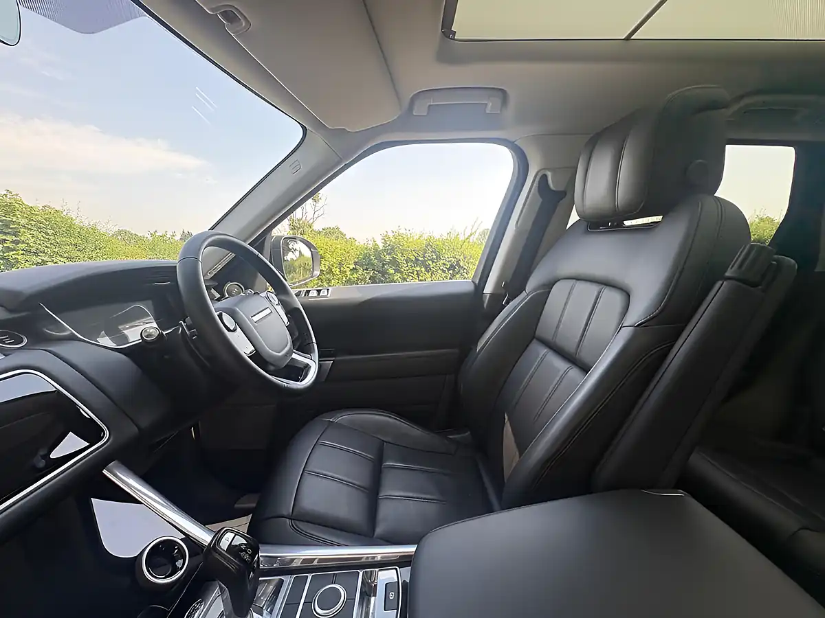 Used 2018 Land Rover Range Rover Sport Hse White - Interior and Exterior details 11