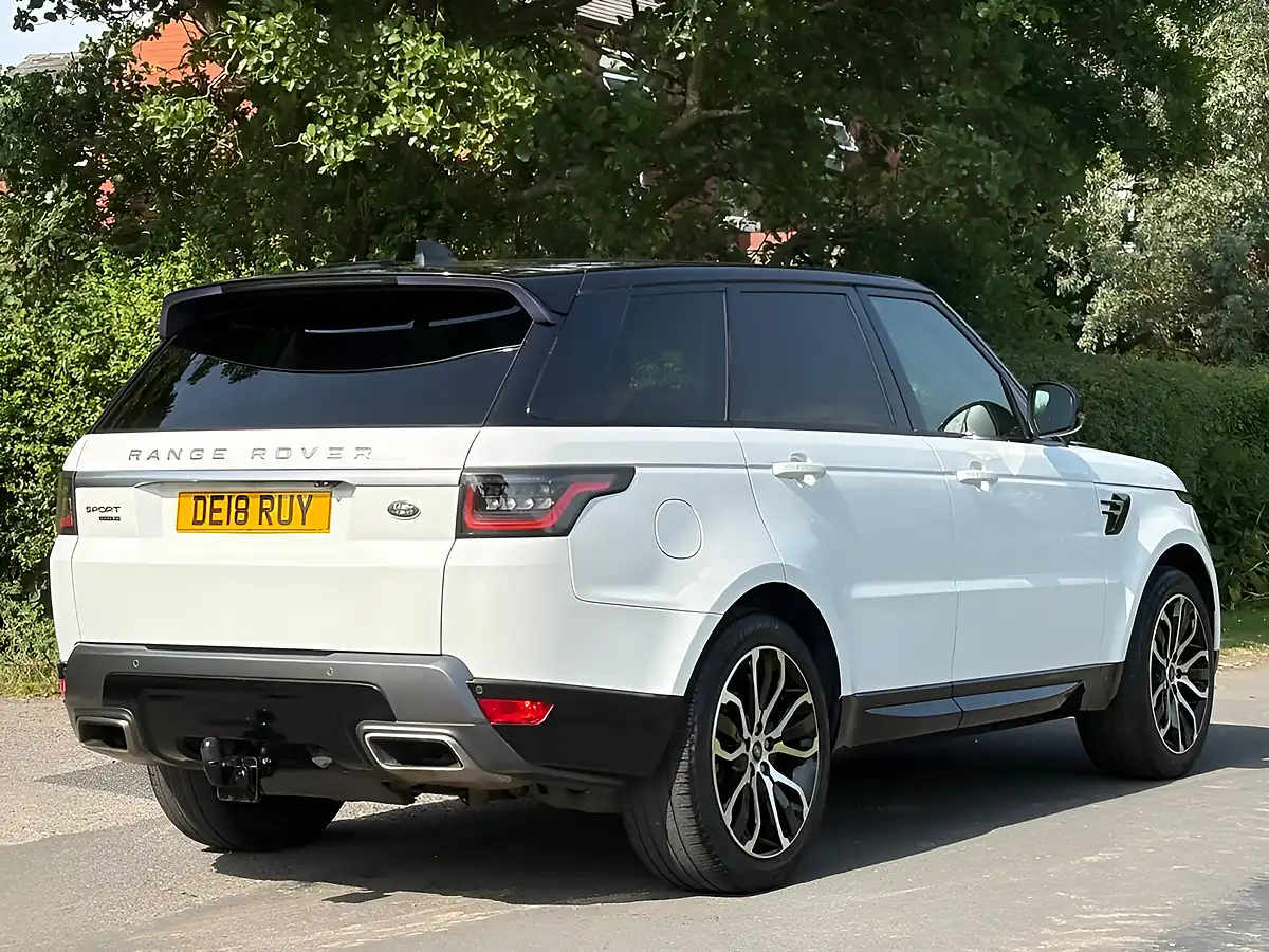 Used 2018 Land Rover Range Rover Sport Hse White - Interior and Exterior details 8