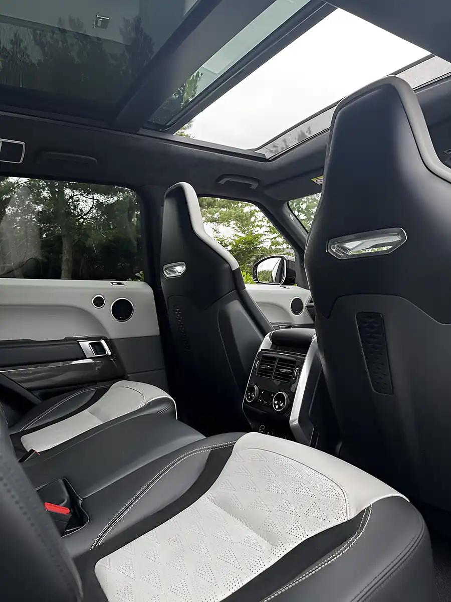 Used 2018 Land Rover Range Rover Sport Svr Black - Interior and Exterior details 13