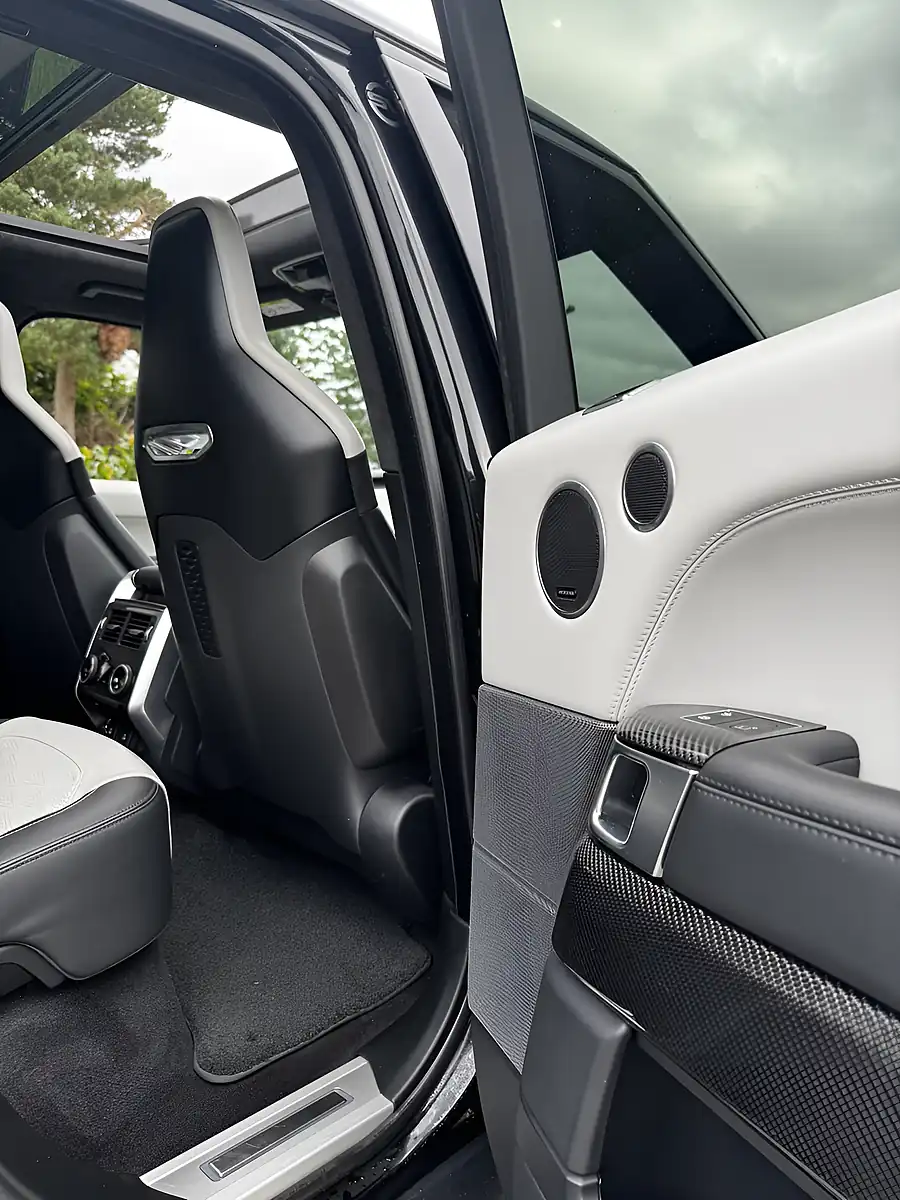 Used 2018 Land Rover Range Rover Sport Svr Black - Interior and Exterior details 14