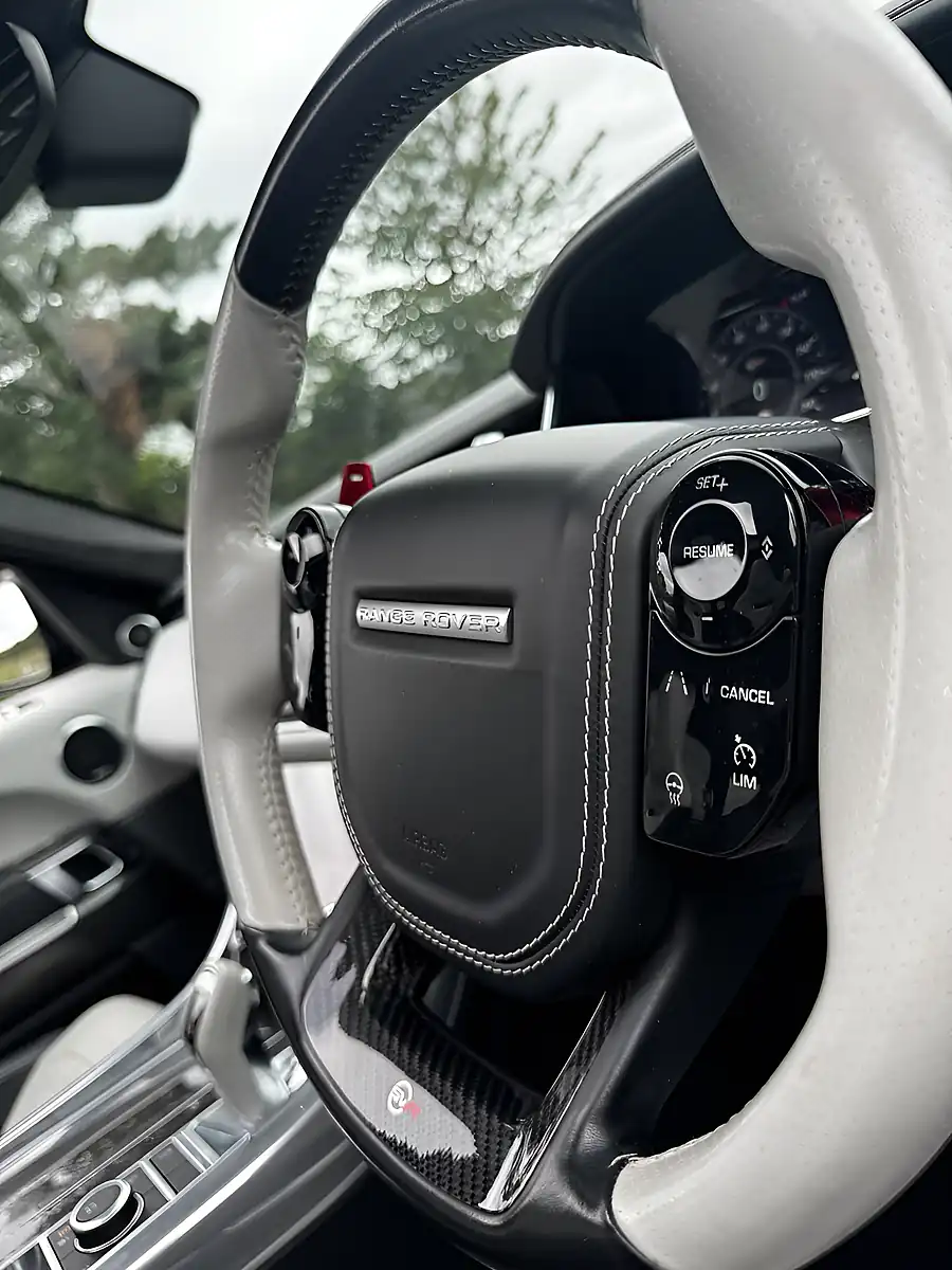 Used 2018 Land Rover Range Rover Sport Svr Black - Interior and Exterior details 17