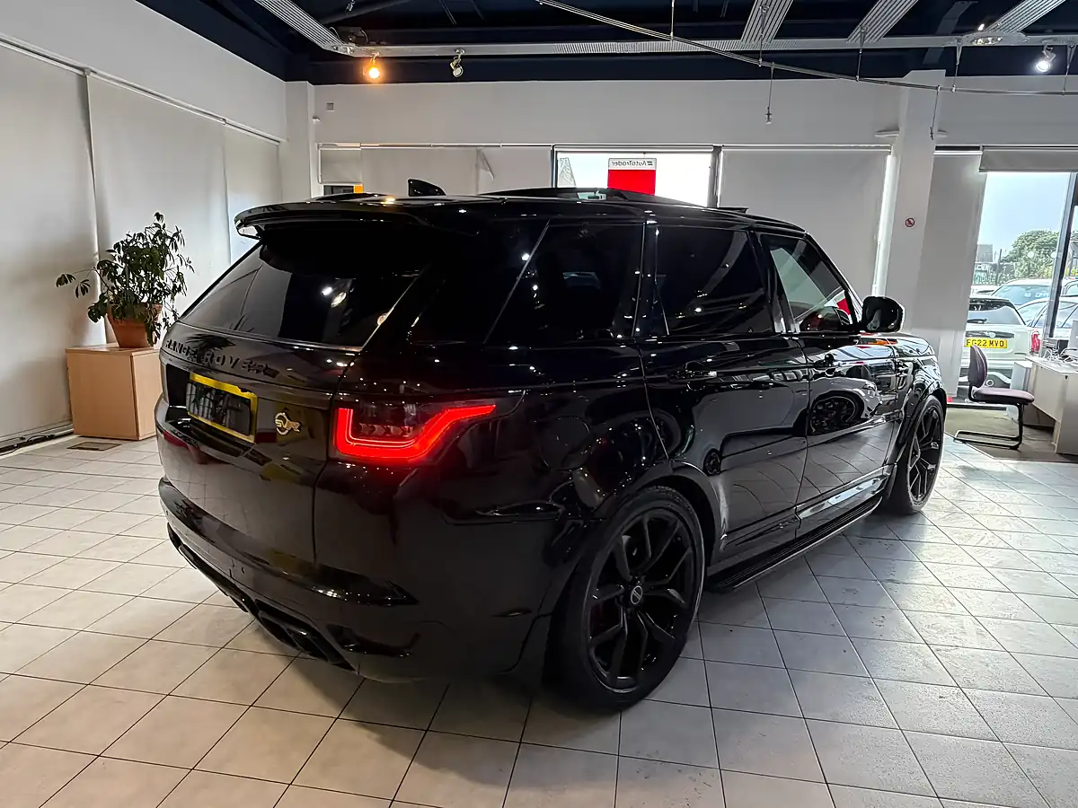 Used 2018 Land Rover Range Rover Sport Svr Black - Interior and Exterior details 6