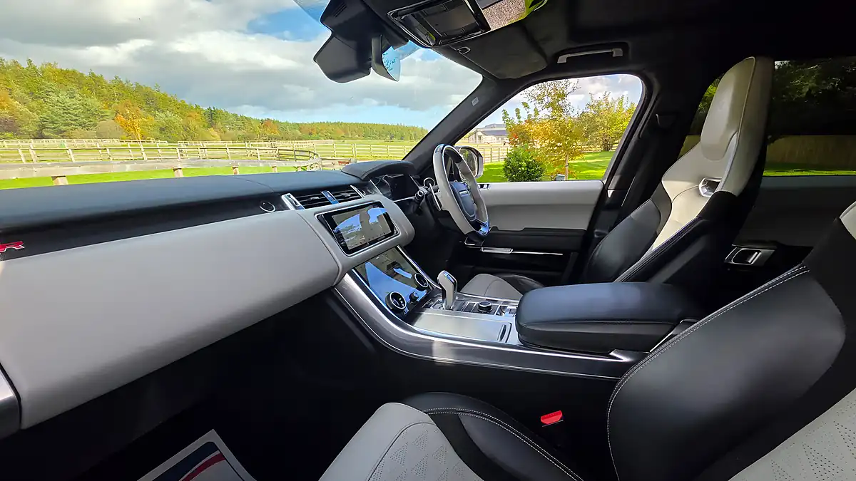 Used 2018 Land Rover Range Rover Sport Svr Blue - Interior and Exterior details 8