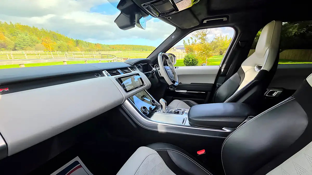 Used 2018 Land Rover Range Rover Sport Svr Blue - Interior and Exterior details 9