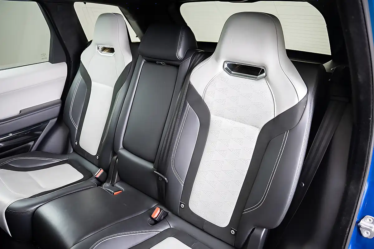 Used 2018 Land Rover Range Rover Sport Svr Estoril Blue - Interior and Exterior details 13