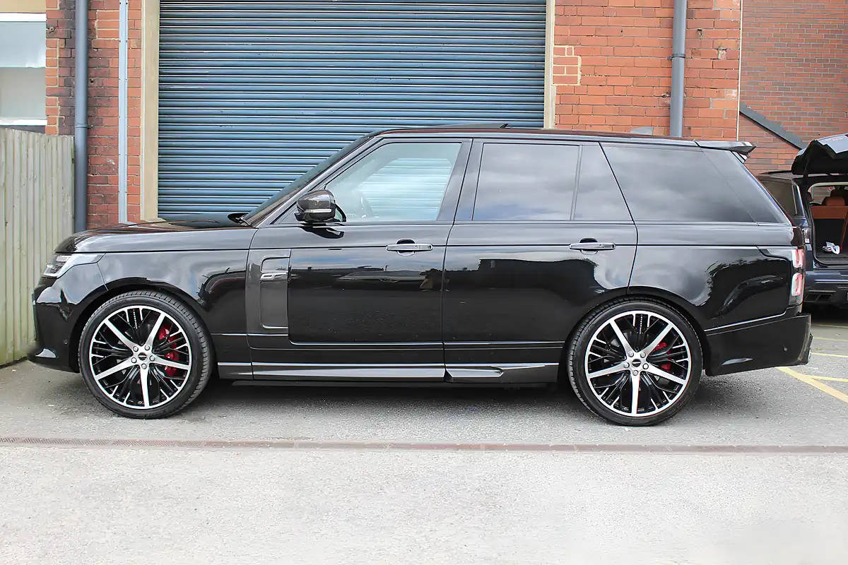 Used 2018 Land Rover Range Rover Sv Autobiography Dynamic Black - Interior and Exterior details 8