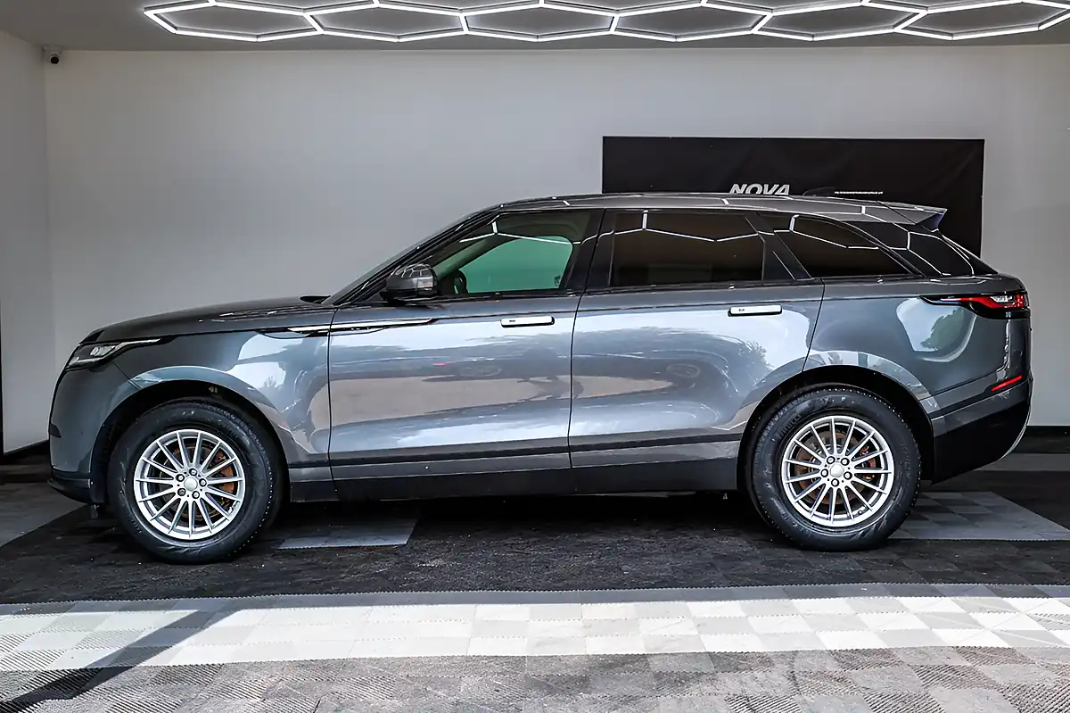 Used 2018 Land Rover Range Rover Velar Grey - Interior and Exterior details 6