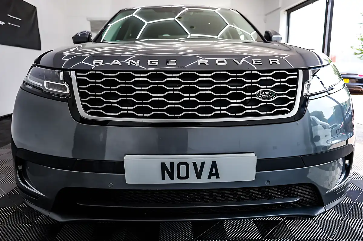 Used 2018 Land Rover Range Rover Velar Grey - Interior and Exterior details 8