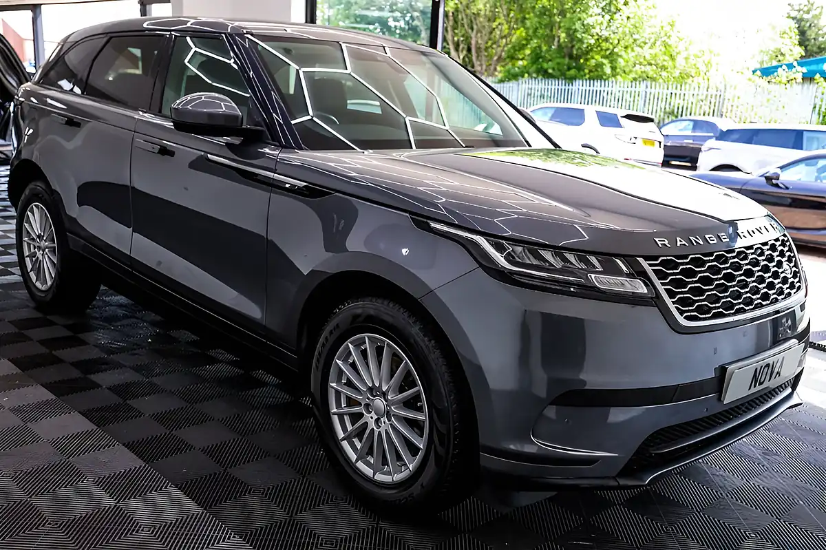 Used 2018 Land Rover Range Rover Velar Grey - Interior and Exterior details 9