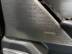 Used 2018 Land Rover Range Rover Velar Hse Black - Interior and Exterior details 19