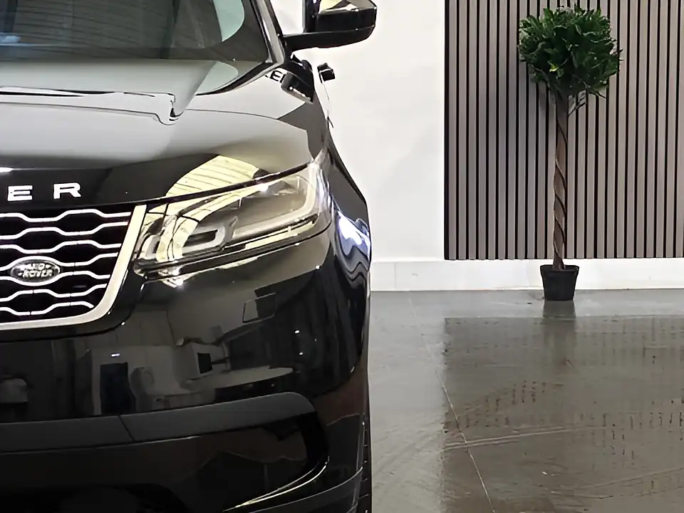 Used 2018 Land Rover Range Rover Velar Hse Black - Interior and Exterior details 5
