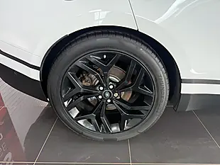 Used 2018 Land Rover Range Rover Velar Hse White - Interior and Exterior details 3