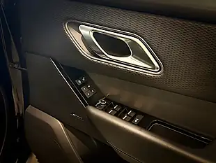 Used 2018 Land Rover Range Rover Velar R-Dynamic Black - Interior and Exterior details 10