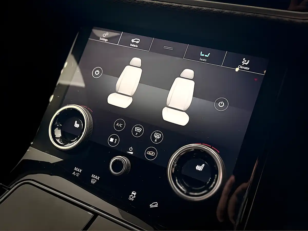 Used 2018 Land Rover Range Rover Velar R-Dynamic Black - Interior and Exterior details 13