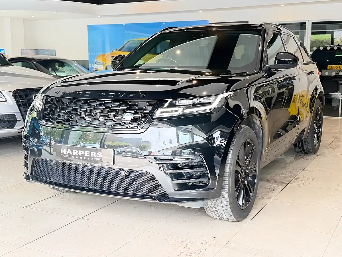 Used 2018 Land Rover Range Rover Velar R-Dynamic Black - Interior and Exterior details 3